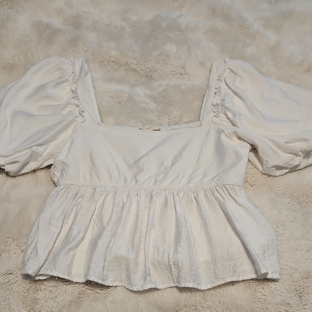 Elegant White Puff Sleeve Top